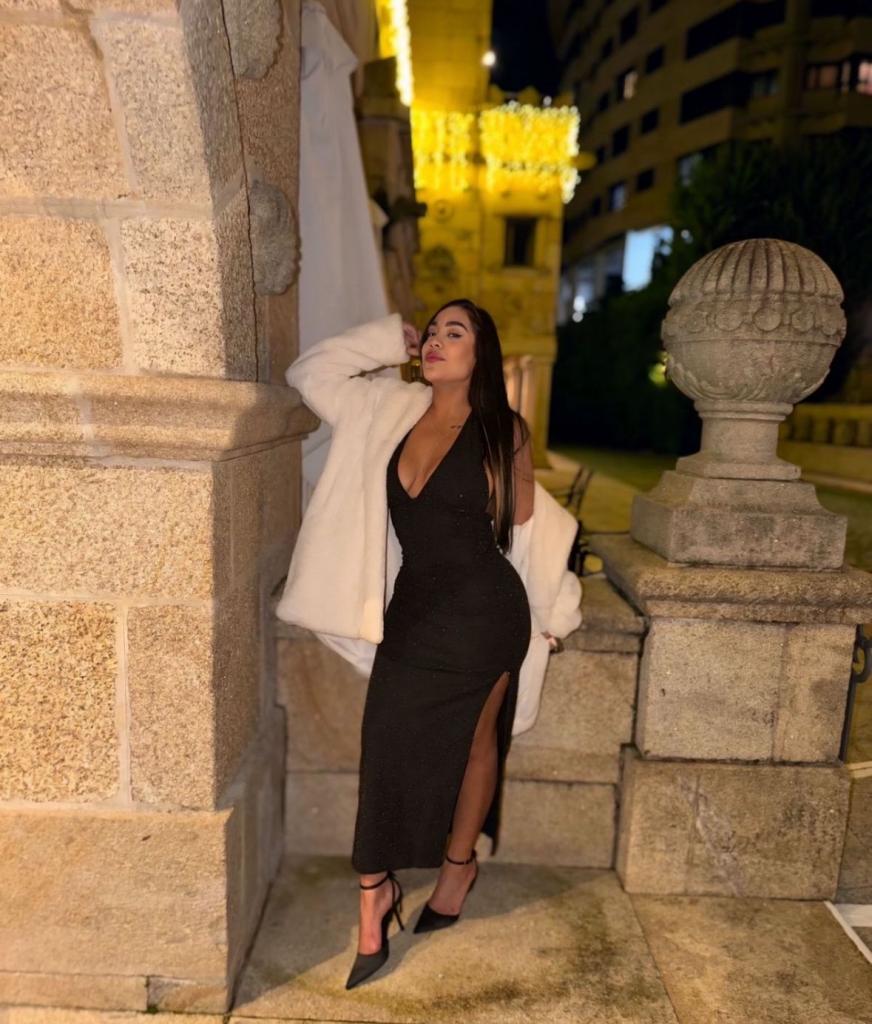 611371023: Chica busca chico en Orense