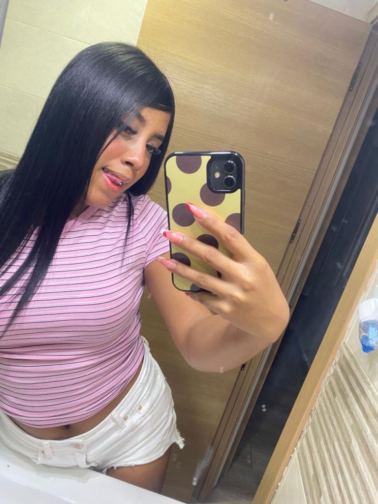 613459639: Chica busca chico en Murcia