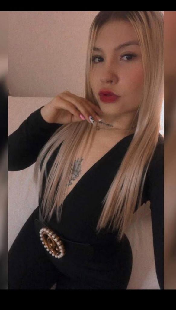 Chica busca chico en Alicante: Chica busca chico