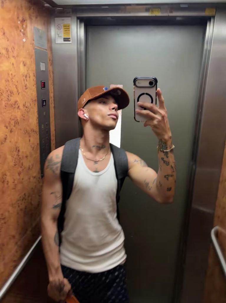 Chico busca chica en Barcelona: 