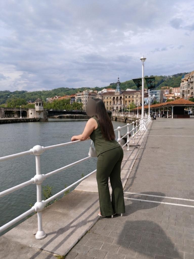 Chica busca chico en Vizcaya: Chica busca chico