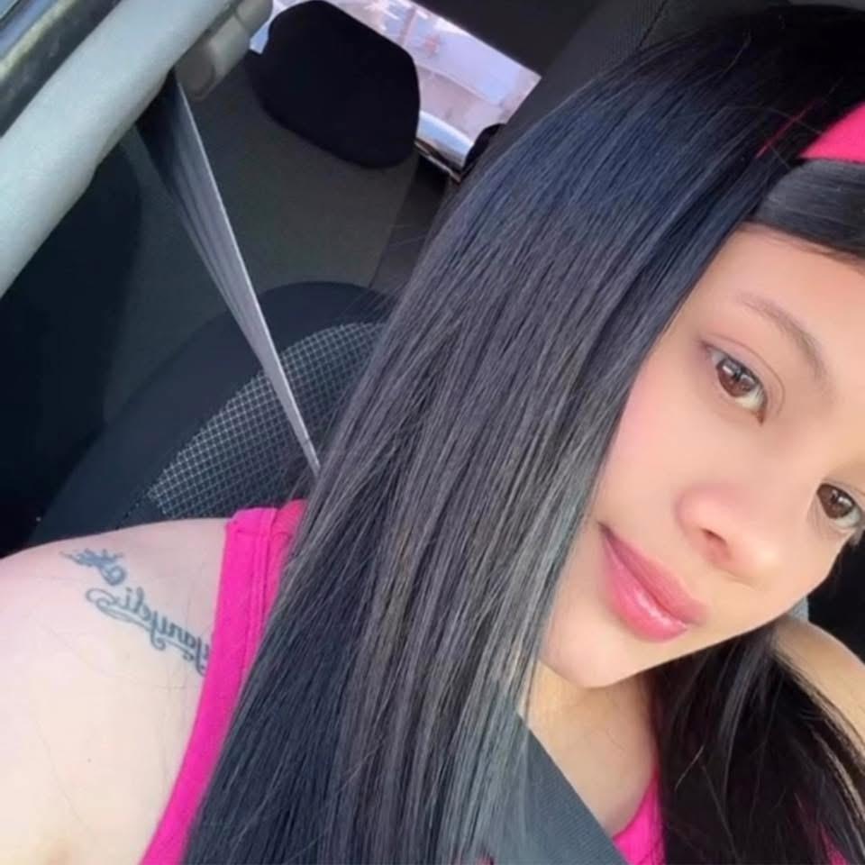 745006945: Chica busca chico en Zaragoza