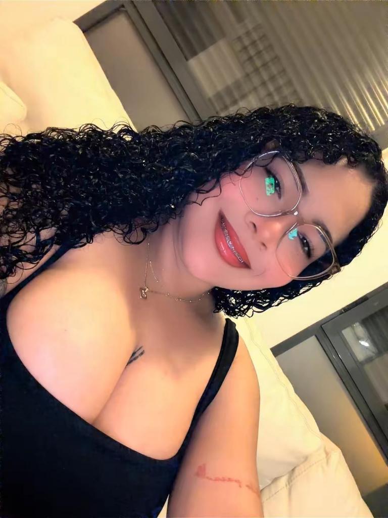 Chica busca chico en Almería: 