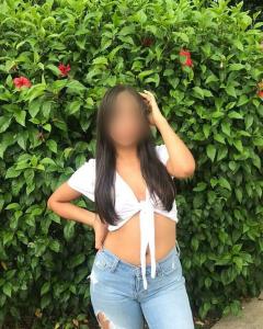 663253257: Chica busca chico en Barcelona