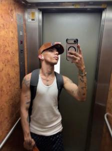 653236270: Chico busca chica en Barcelona