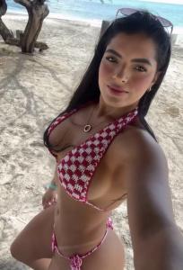 607346571: Chica busca chico en Málaga