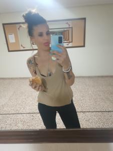644649945: Chica busca chico en Alicante