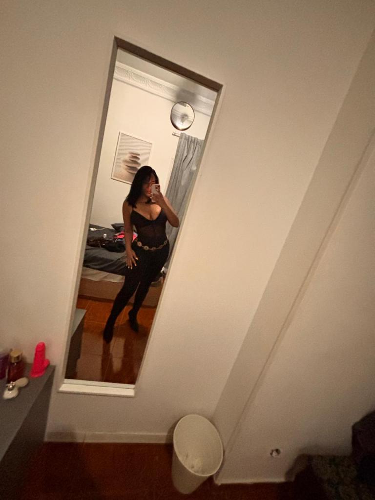Chica busca chico en Orense: Chica busca chico