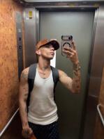 653236270: Chico busca chica en Barcelona