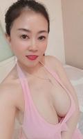 664293093: Chica busca chico en Barcelona