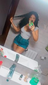 Chica busca chico en Granada: 