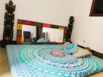 604148992: Chica busca chico en Las Palmas