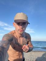 613497086: Chico busca chica en Barcelona