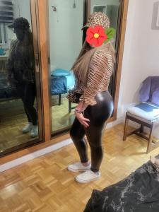 Chica busca chico en Huesca: 