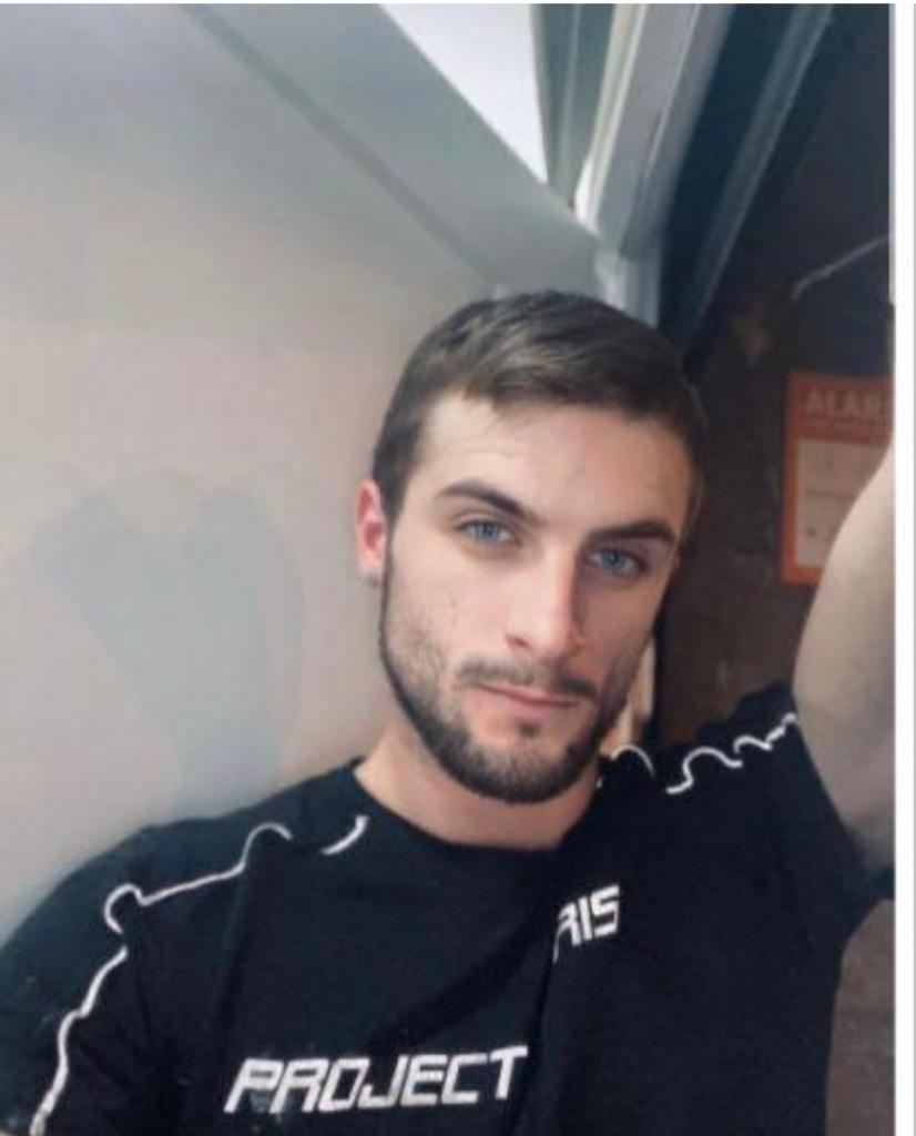 675103718: Chico busca chica en Barcelona