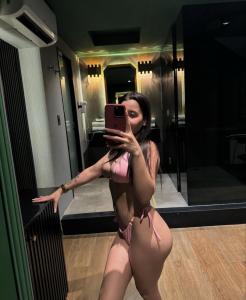 603235616: Chica busca chico en Barcelona