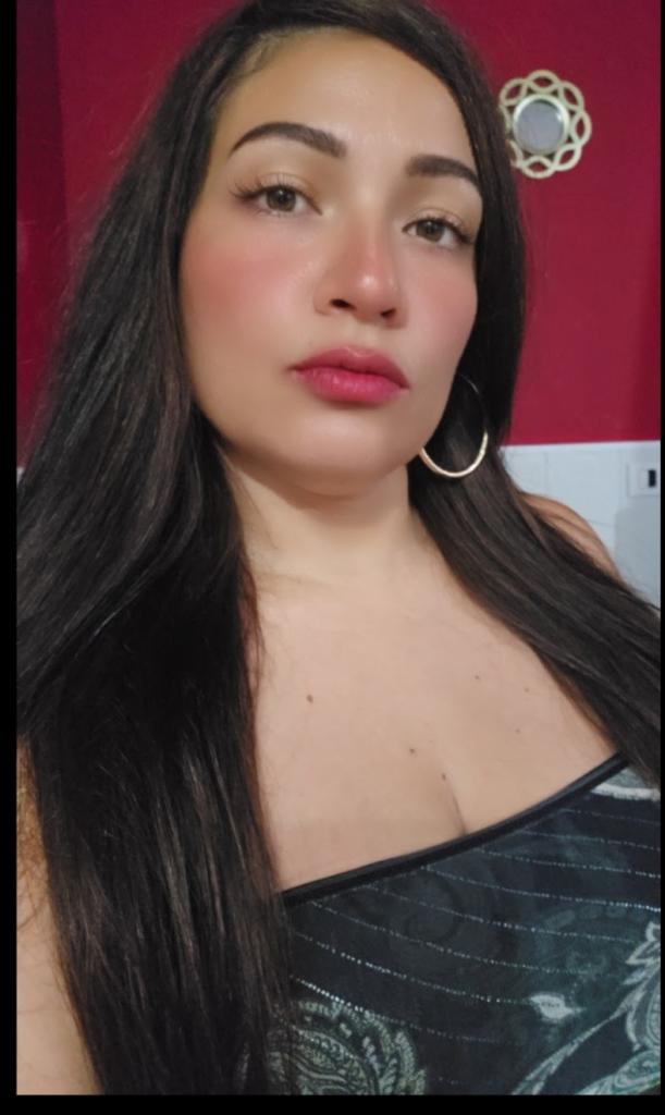 643302288: Chica busca chico en Tarragona