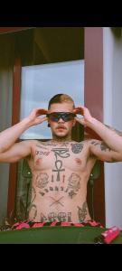 Chico busca chica en Valencia: 