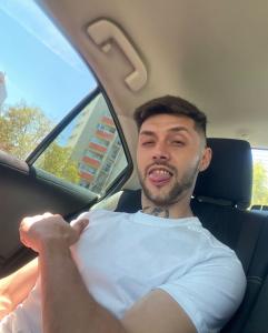 613218116: Chico busca chica en Sevilla