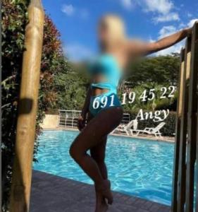 Chica busca chico en Tenerife: 
