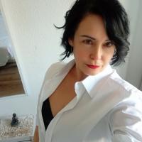 665562910: Chica busca chico en Navarra