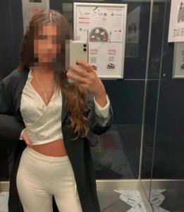 672864095: Chica busca chico en Málaga