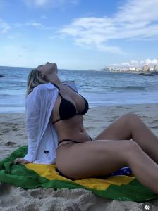 664386705: Chica busca chico en Cádiz