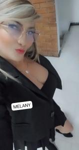 Chica busca chico en Granada: 