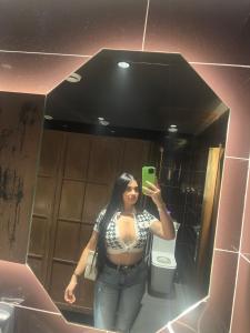 Chica busca chico en Granada: 