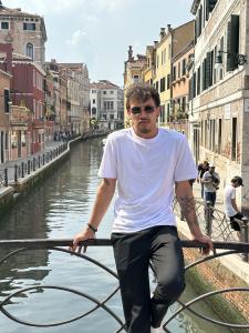 Chico busca chica en Valencia: 