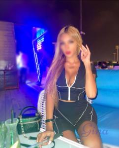 Chica busca chico en Barcelona: 