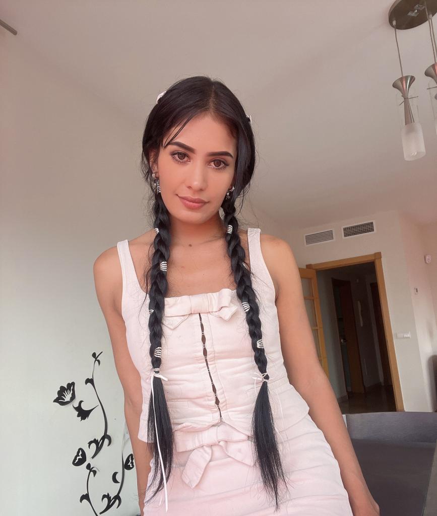 613601437: Chica busca chico en Madrid