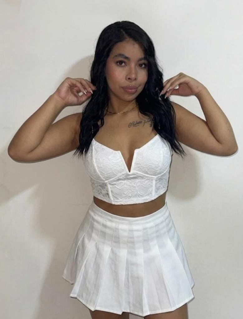 612269401: Chica busca chico en Alicante