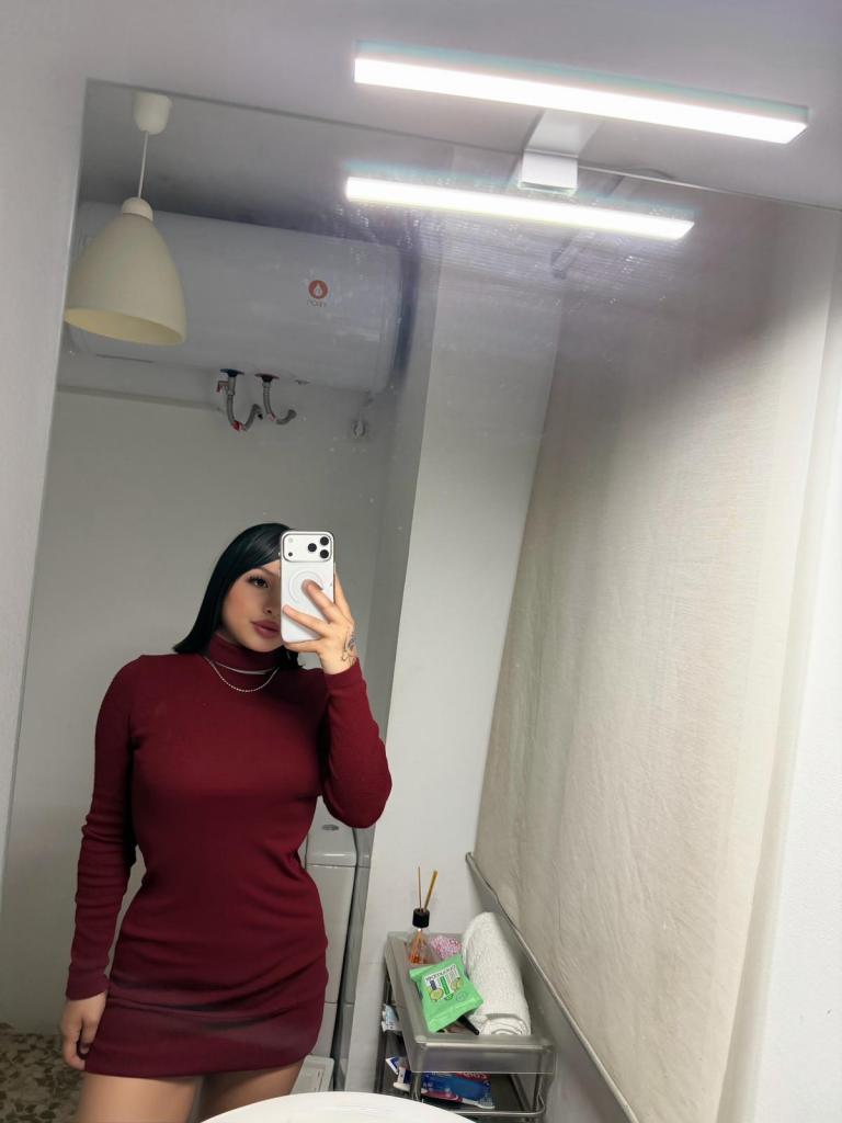 Chica busca chico en Cádiz: 