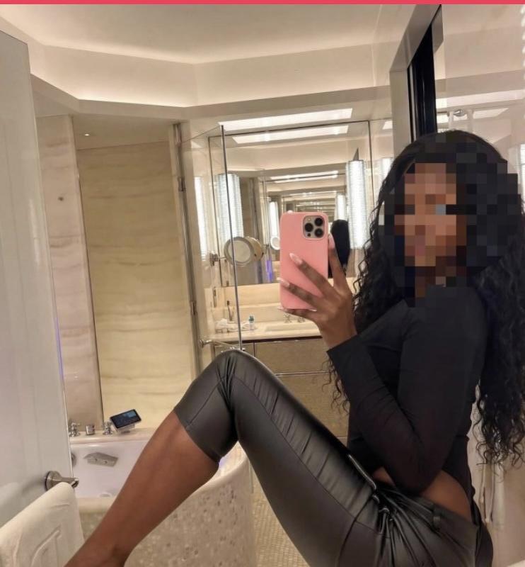 Chica busca chico en La Coruña: 