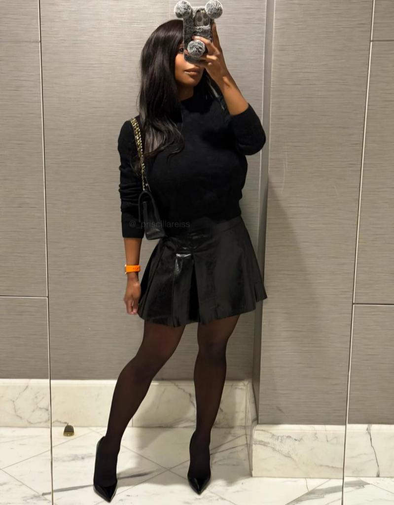 631054894: Chica busca chico en Cantabria