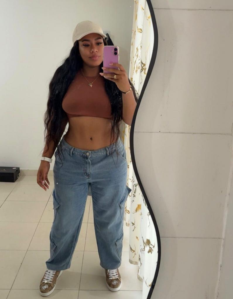 632442899: Chica busca chico en Málaga