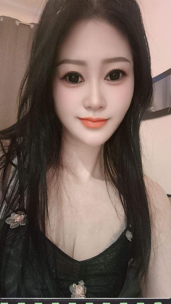 Chica busca chico en Valencia: Chica busca chico