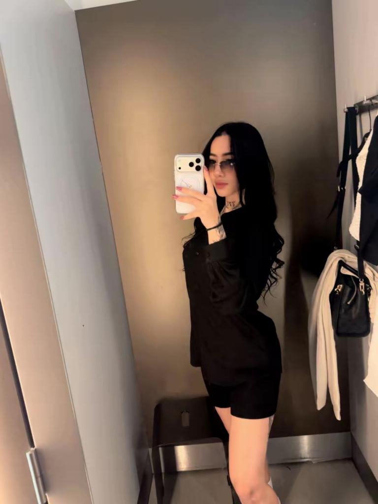 Chica busca chico en Tenerife: 