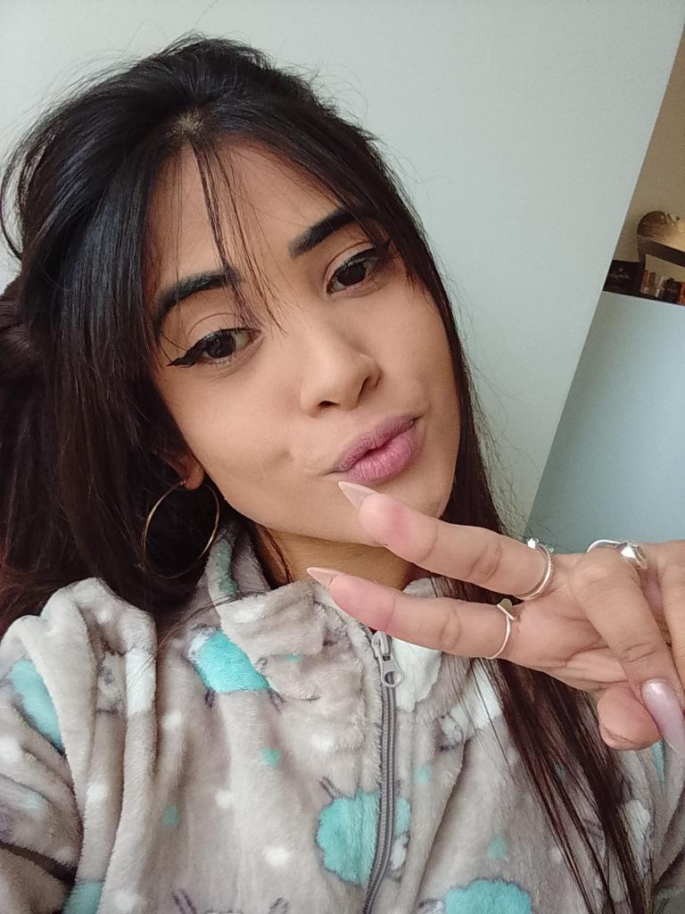 Chica busca chico en Almería: 