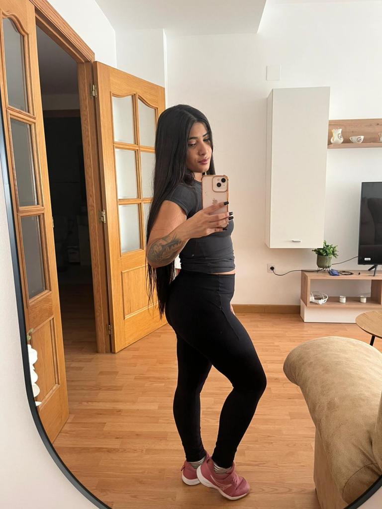 Chica busca chico en Almería: 
