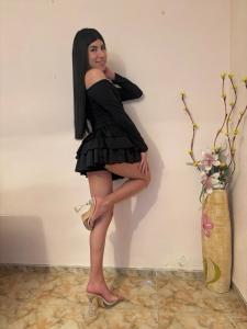 664538947: Transexual en Cádiz