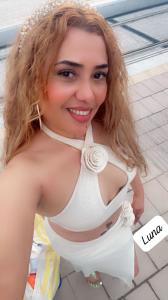 631397871: Chica busca chico en Lérida