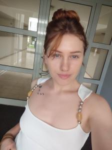 644730088: Chica busca chico en Madrid