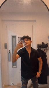 672857499: Chico busca chica en Barcelona