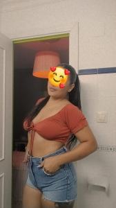 613849583: Chica busca chico en Barcelona