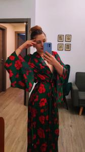 644730088: Chica busca chico en Madrid