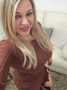 613752646: Chica busca chico en Almería