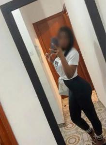 614735305: Chica busca chico en Orense