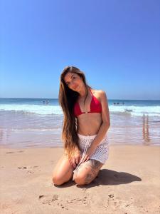 613756770: Chica busca chico en Ibiza